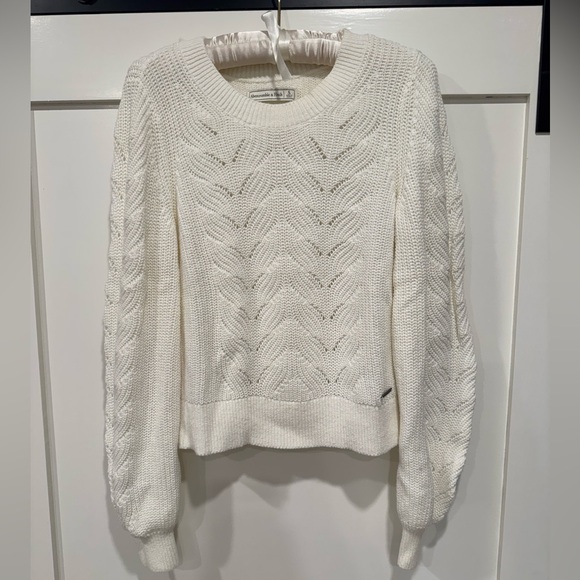 Abercrombie & Fitch Sweaters - Abercrombie & Fitch White Cable Knit Sweater